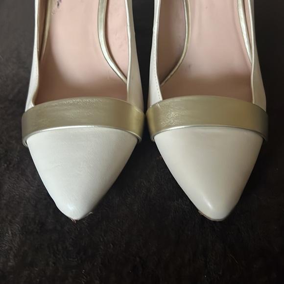 BCBG Generation Heels. Size 9 1/2 - Picture 3 of 4